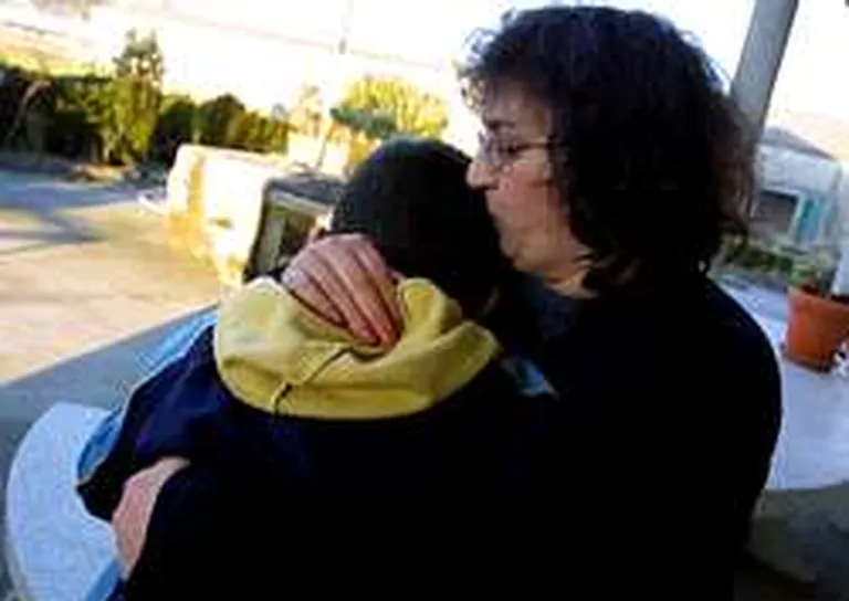 La infancia en tierra de nadie (La Voz de Galicia)
